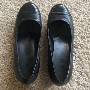 Gently used Cole Haan Black wedge size 8